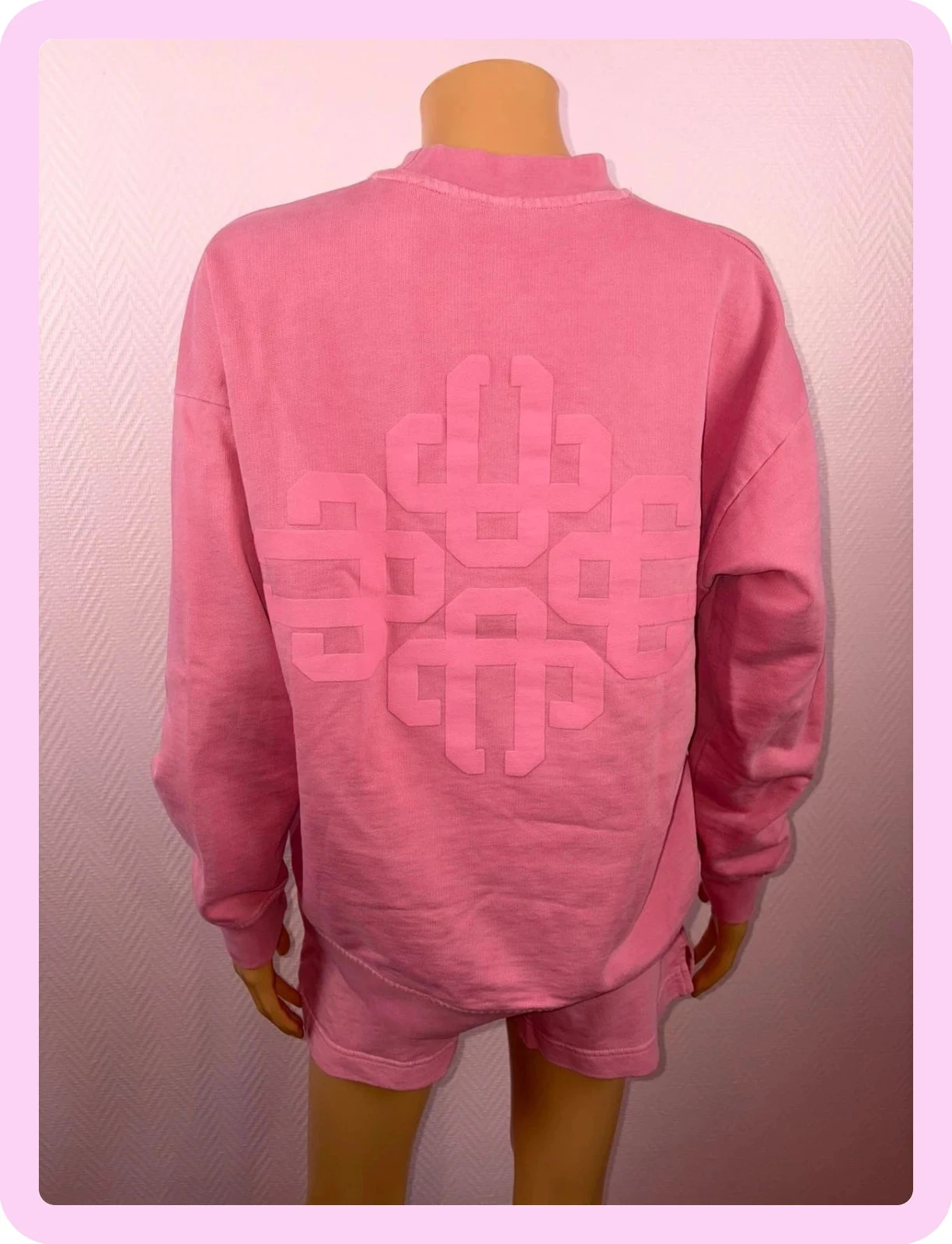 Conjunto de 3 piezas con pantalones cortos, camiseta y sudadera thecoutureclub – photo 11